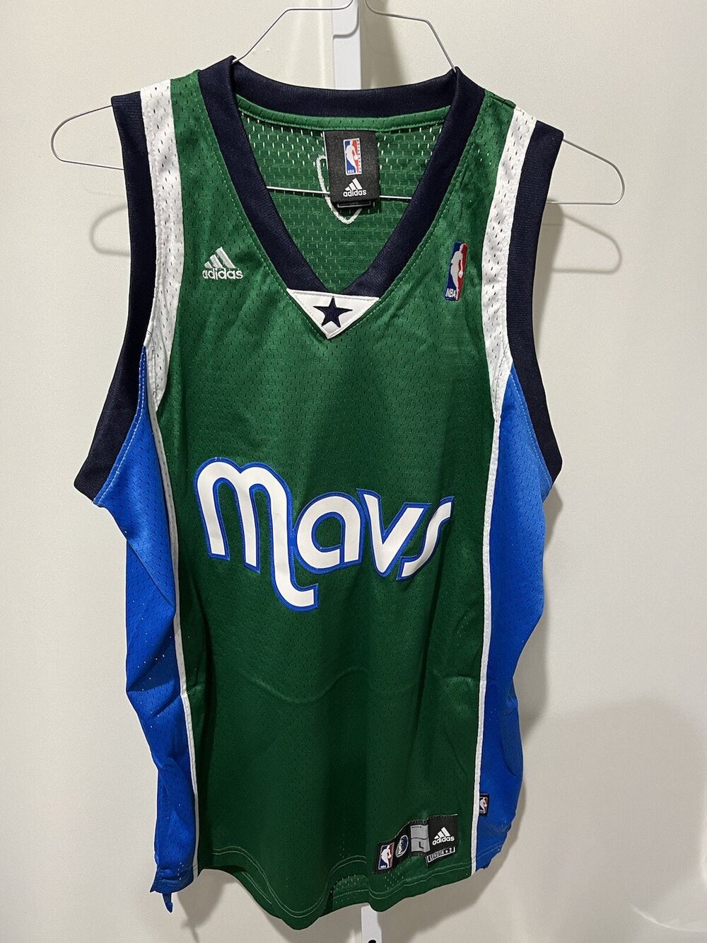 Dalls Mavericks Basketball Jersey Adidas Green Sz L Swingman NBA Mavs Blank